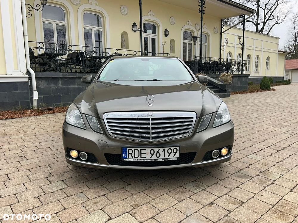 Mercedes-Benz Klasa E 200 CDI DPF BlueEFFICIENCY Automatik Elegance - 5