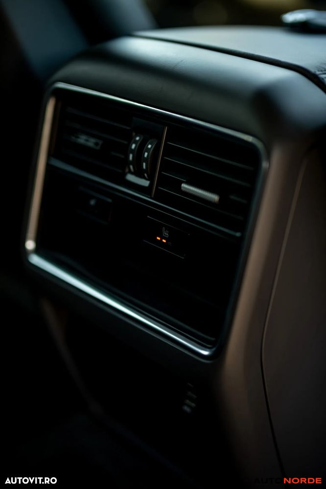 Porsche Cayenne Standard - 38