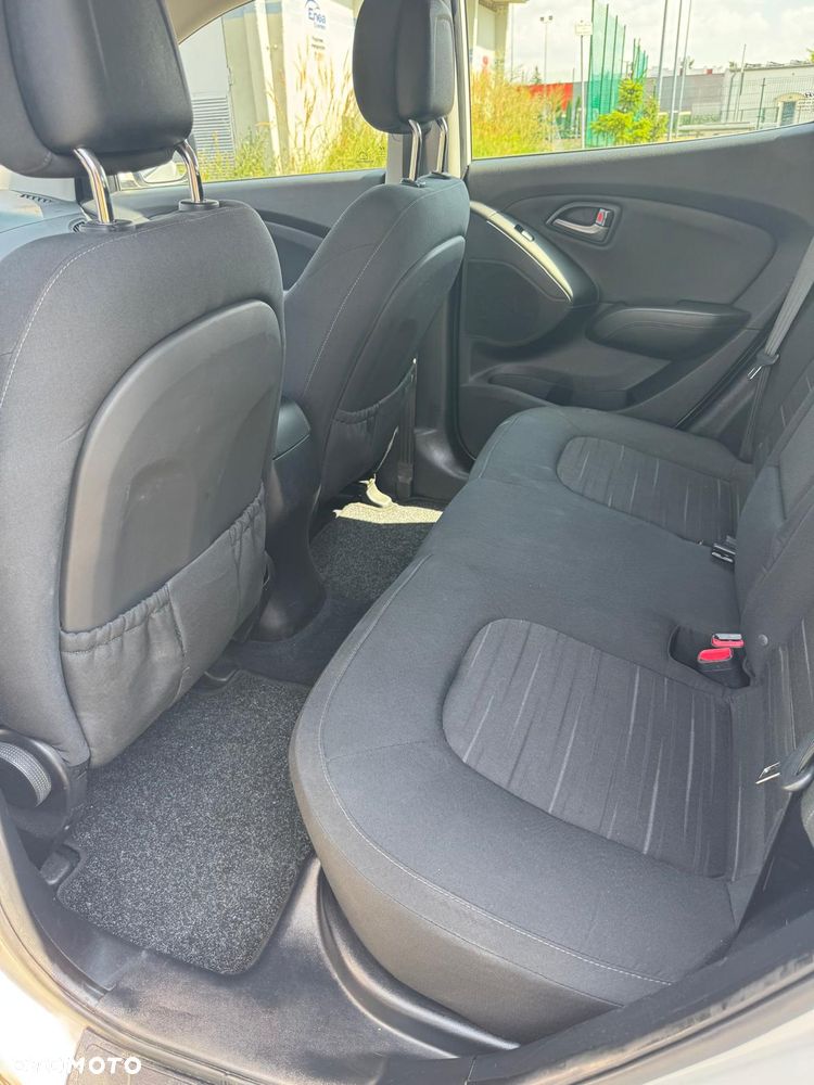 Hyundai ix35 1.6 2WD Fifa World Cup Edition - 13