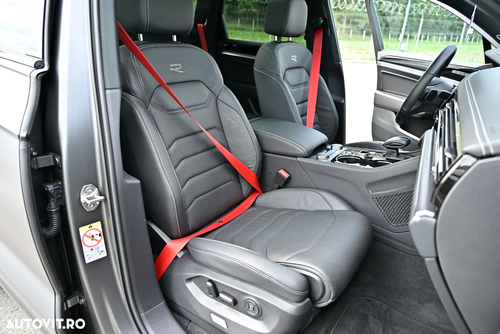 Volkswagen Touareg - 26