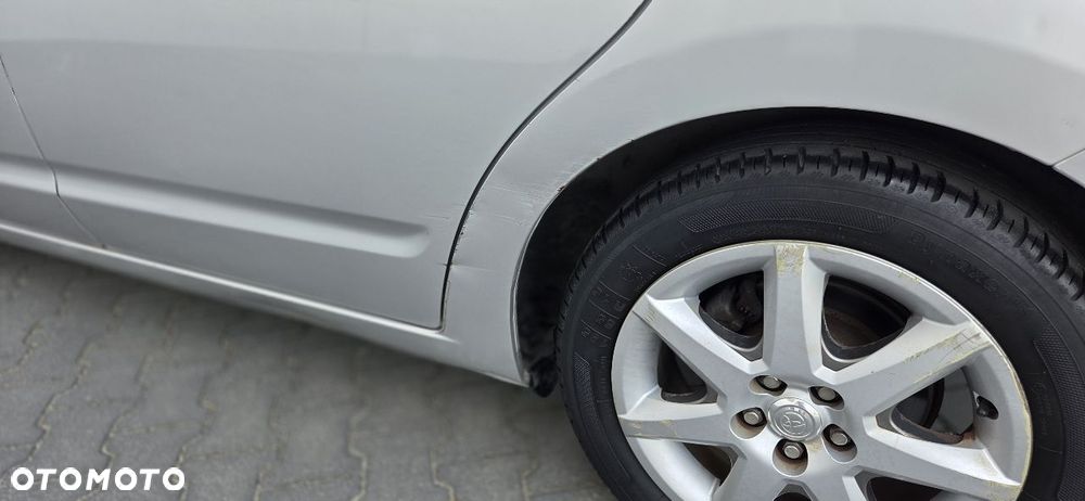 Toyota Prius 1.5 VVT-i Sol - 14
