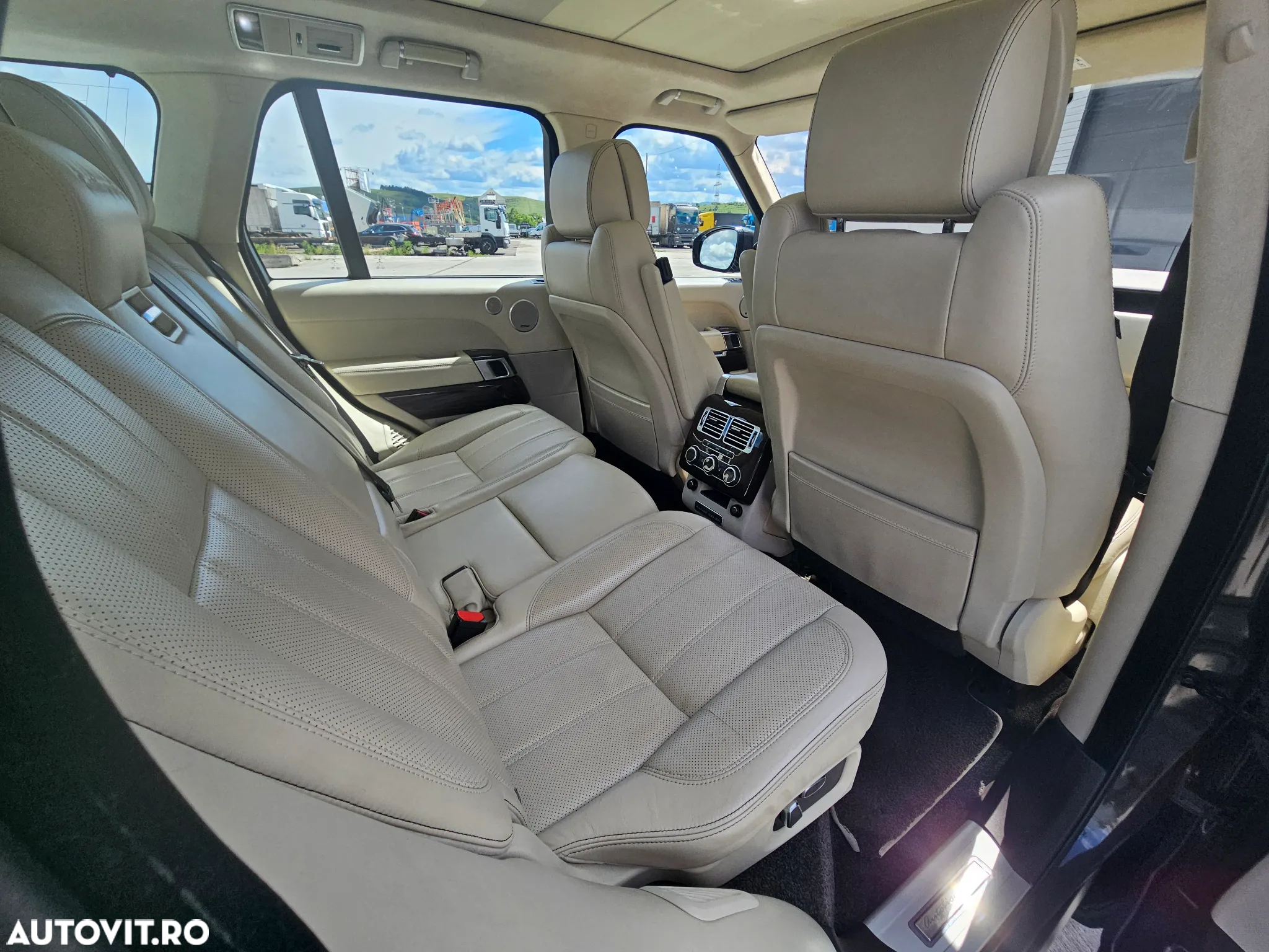Land Rover Range Rover 3.0 I TDV6 Autobiography - 13
