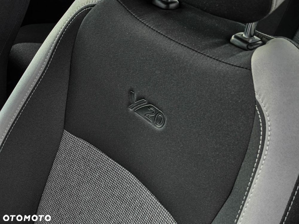 Toyota Yaris 1.5 Active - 23