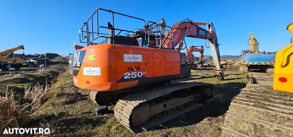 Hitachi ZX 250 LC -6  Excavator pe senile - 4