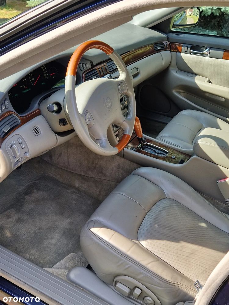 Cadillac Seville - 16