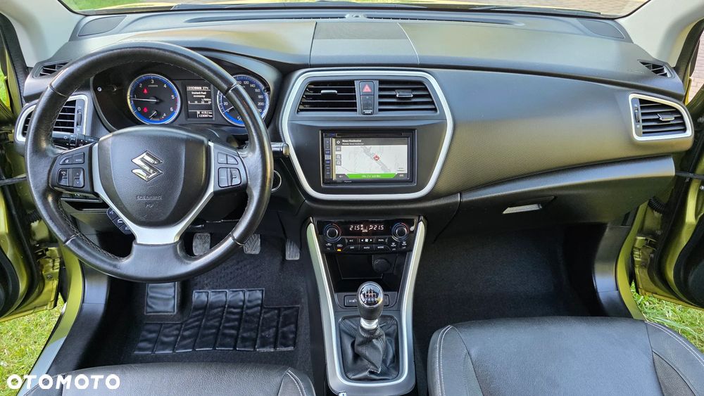 Suzuki SX4 S-Cross - 28