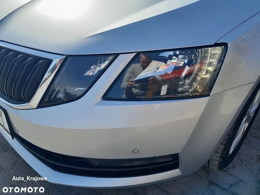 Skoda Octavia 1.6 TDI SCR Ambition - 32