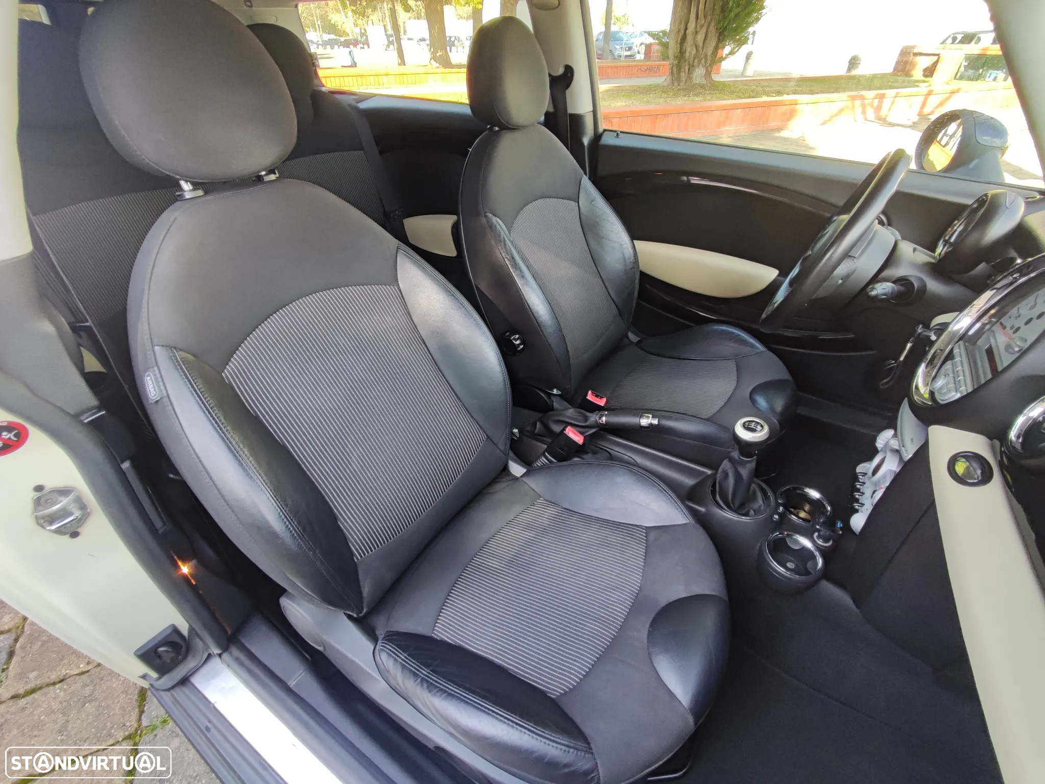 MINI Clubman Cooper D - 9