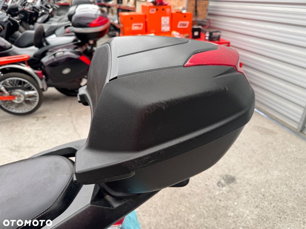Yamaha NMAX - 19