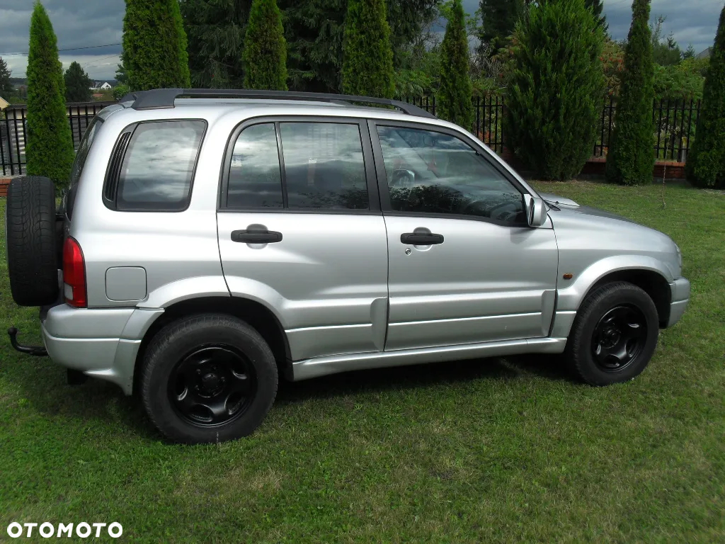 Suzuki Grand Vitara 2.0 HDi - 22