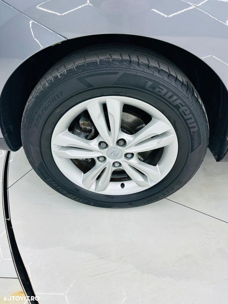 Hyundai ix35 1.7 CRDI 2WD blue Style - 11