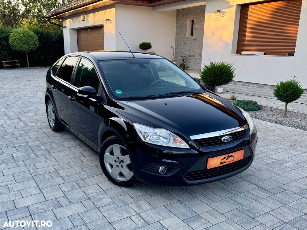Ford Focus 1.6i Titanium - 3