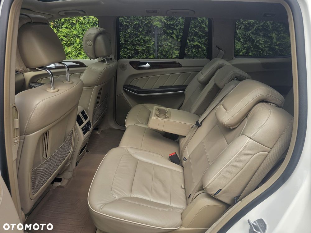 Mercedes-Benz GL 500 4-Matic - 11