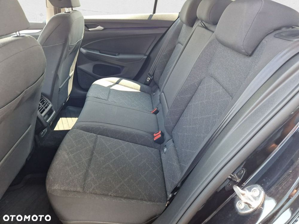 Volkswagen Golf - 21