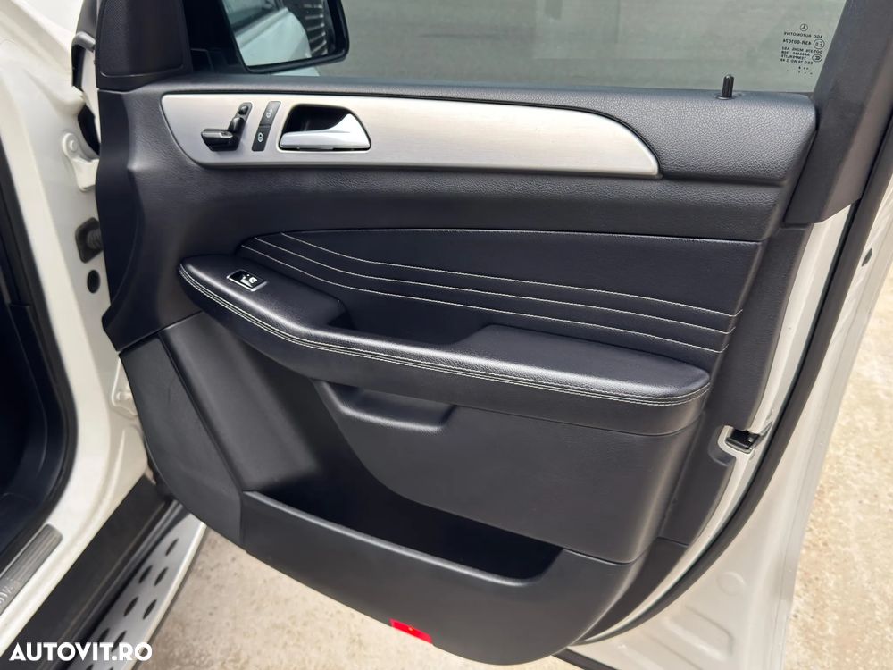 Mercedes-Benz ML 250 BlueTec 4MATIC Aut - 23