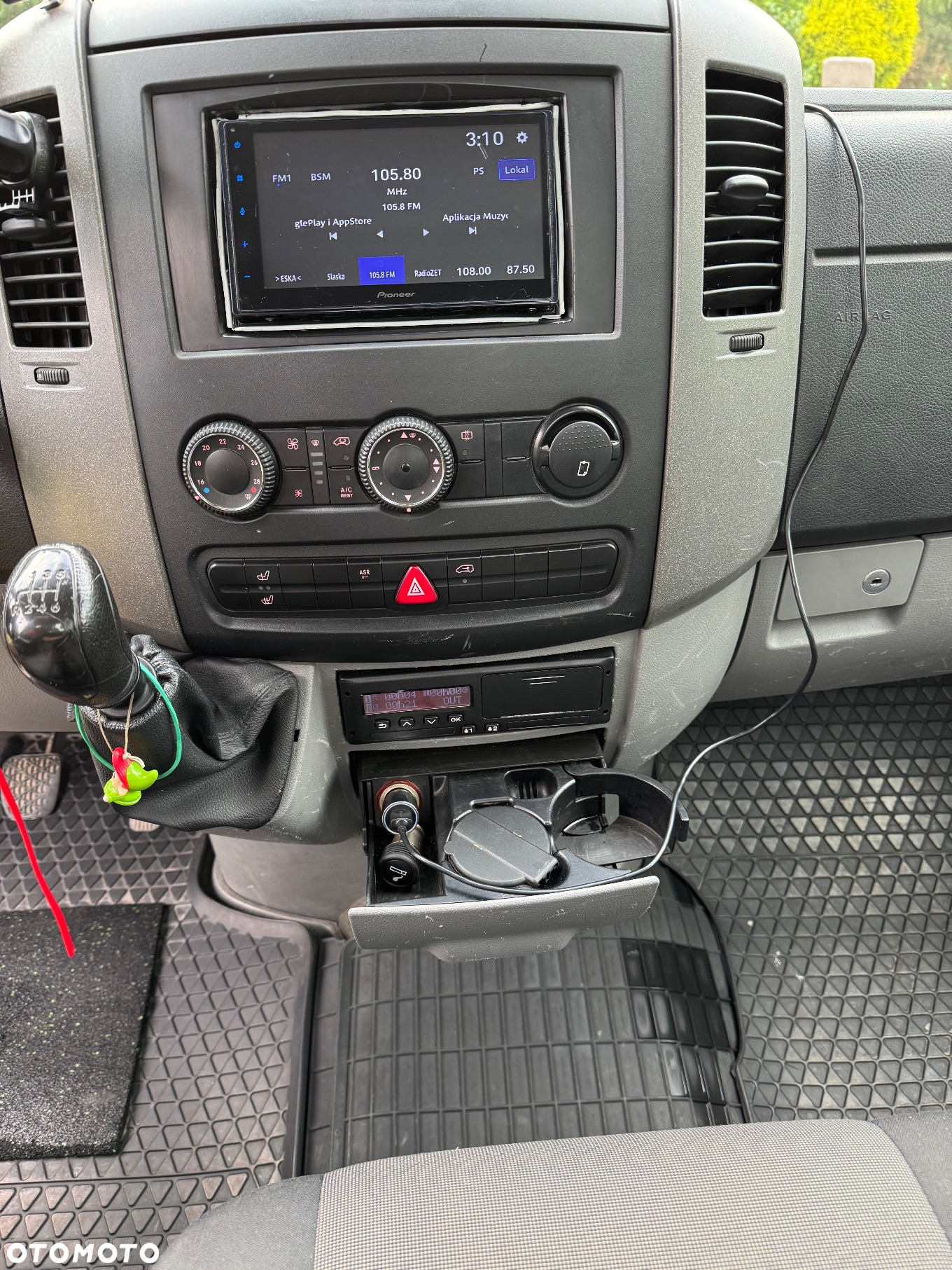 Volkswagen Crafter - 26