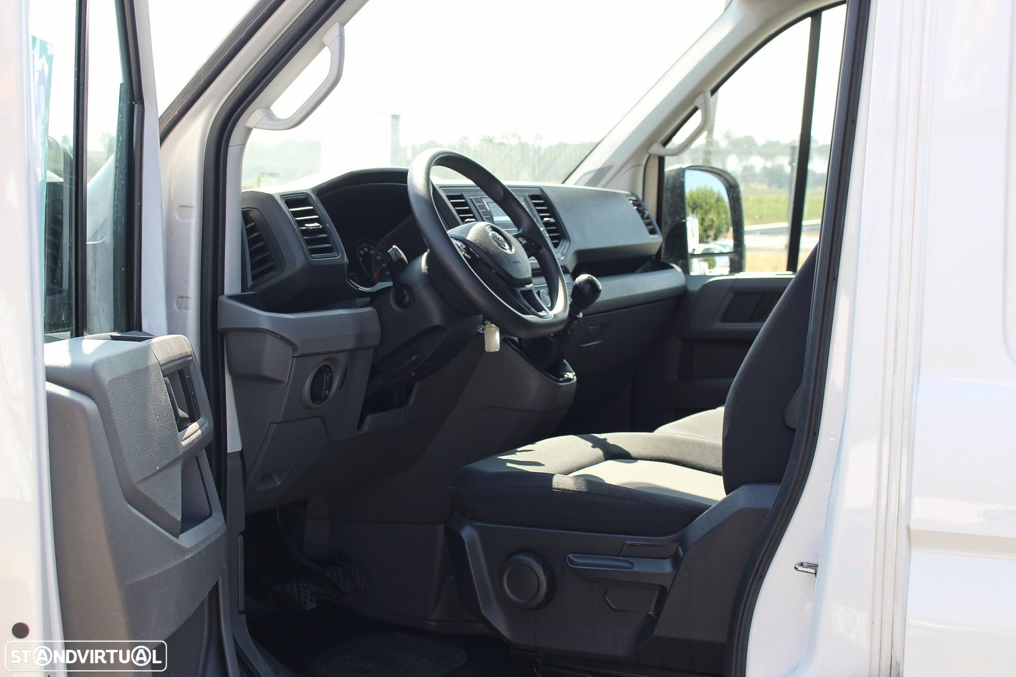 VW Crafter 35 2.0 TDi 140 CD Longa BM - 20