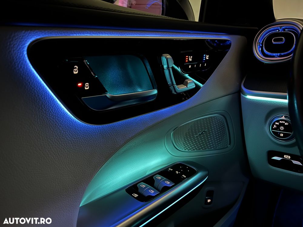 Mercedes-Benz C 300 d MHEV 4MATIC - 33