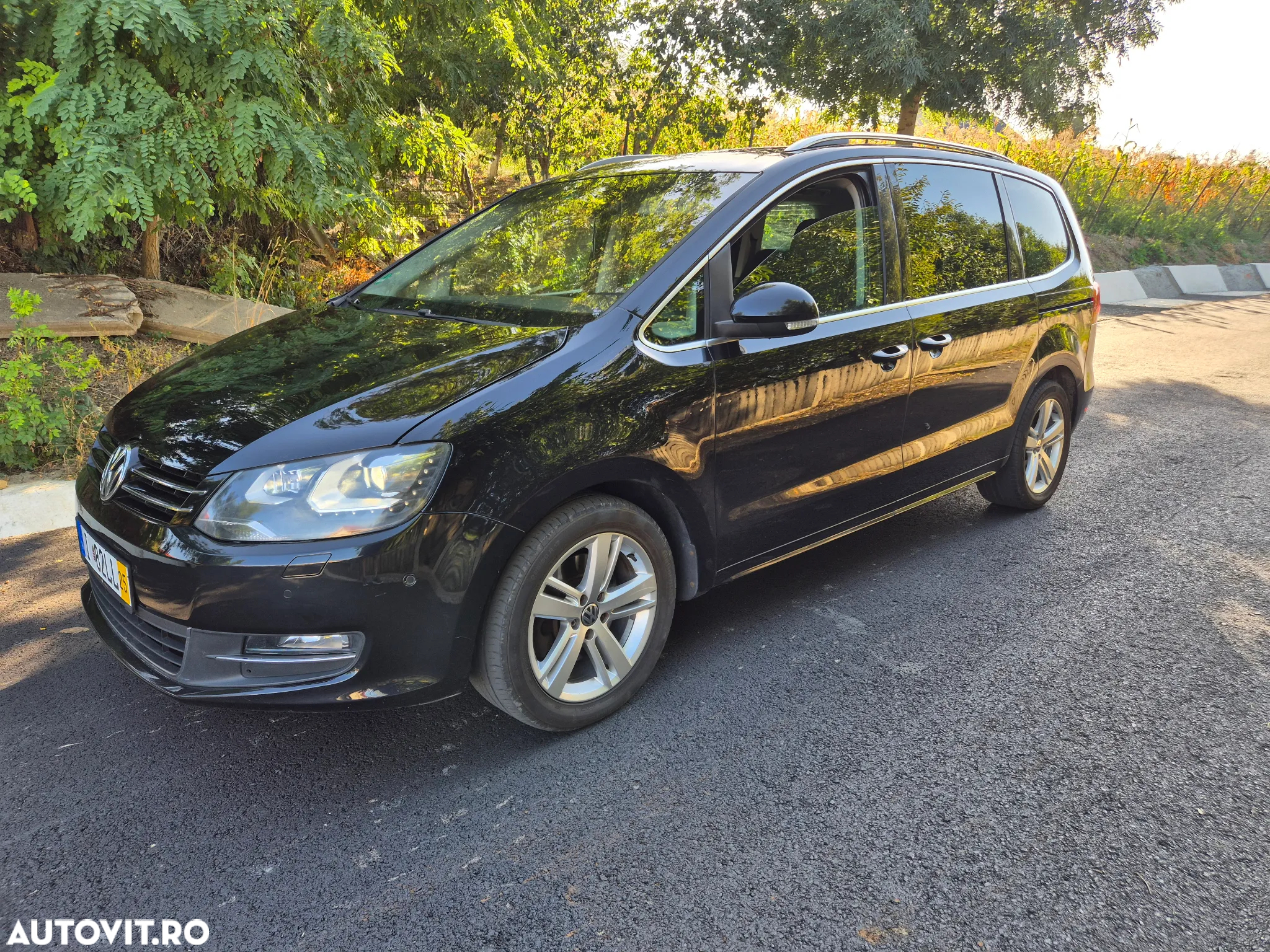 Volkswagen Sharan 2.0 TDI DSG Blue Motion Highline - 4