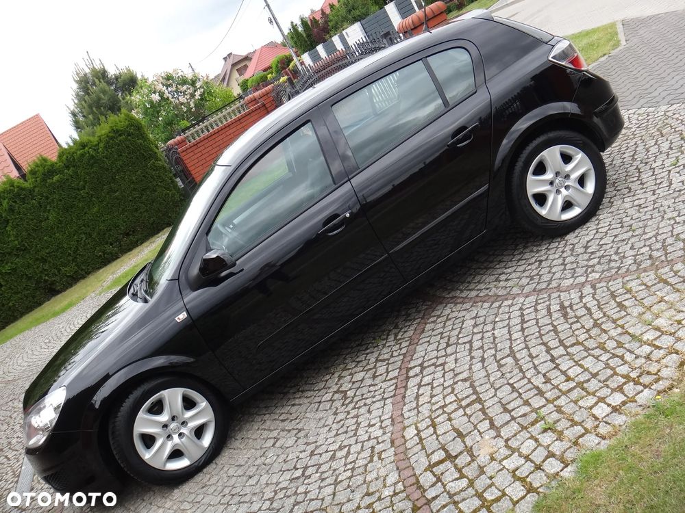 Opel Astra 1.6 Innovation - 20