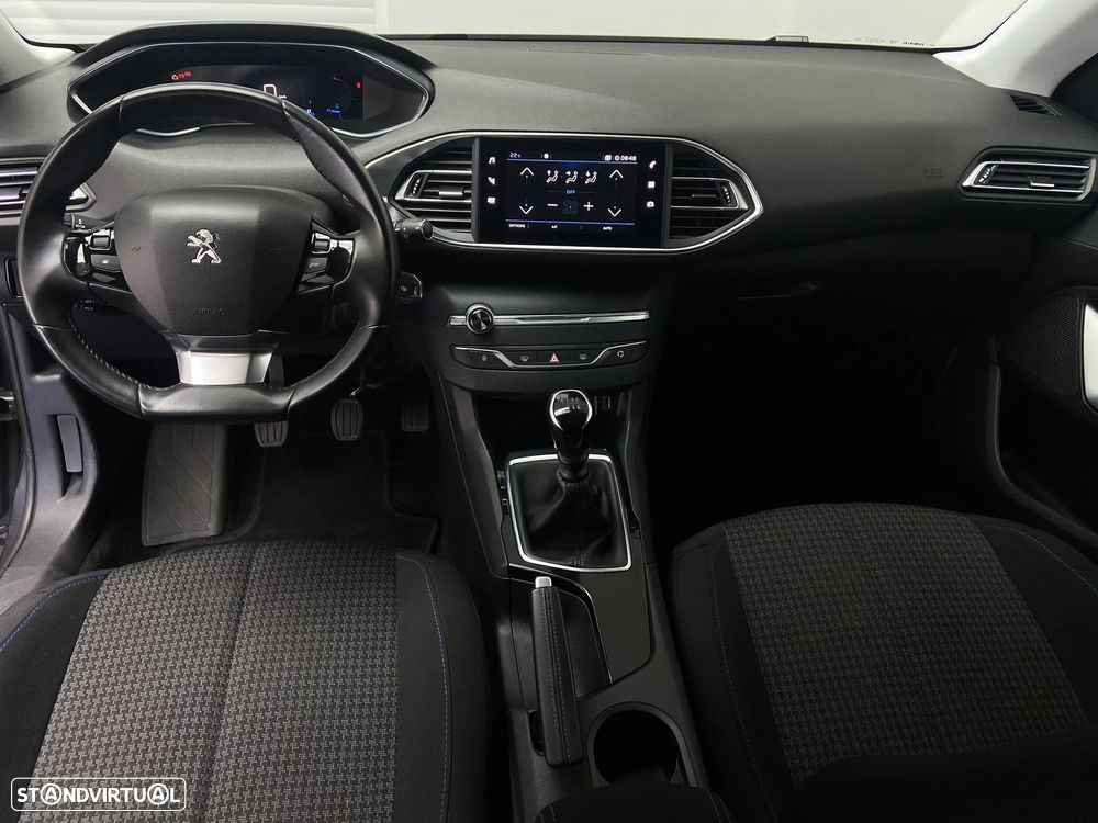 Peugeot 308 1.2 PureTech Style - 12