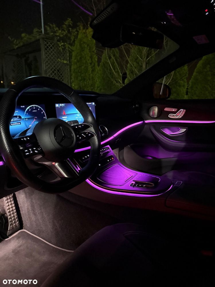 Mercedes-Benz Klasa E 300 de 4Matic 9G-TRONIC AMG Line - 19