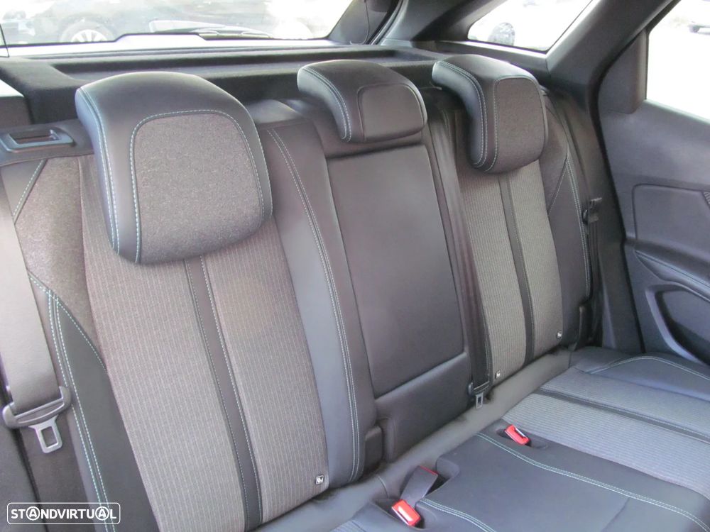 Peugeot 3008 225 e-EAT8 Allure Pack - 9
