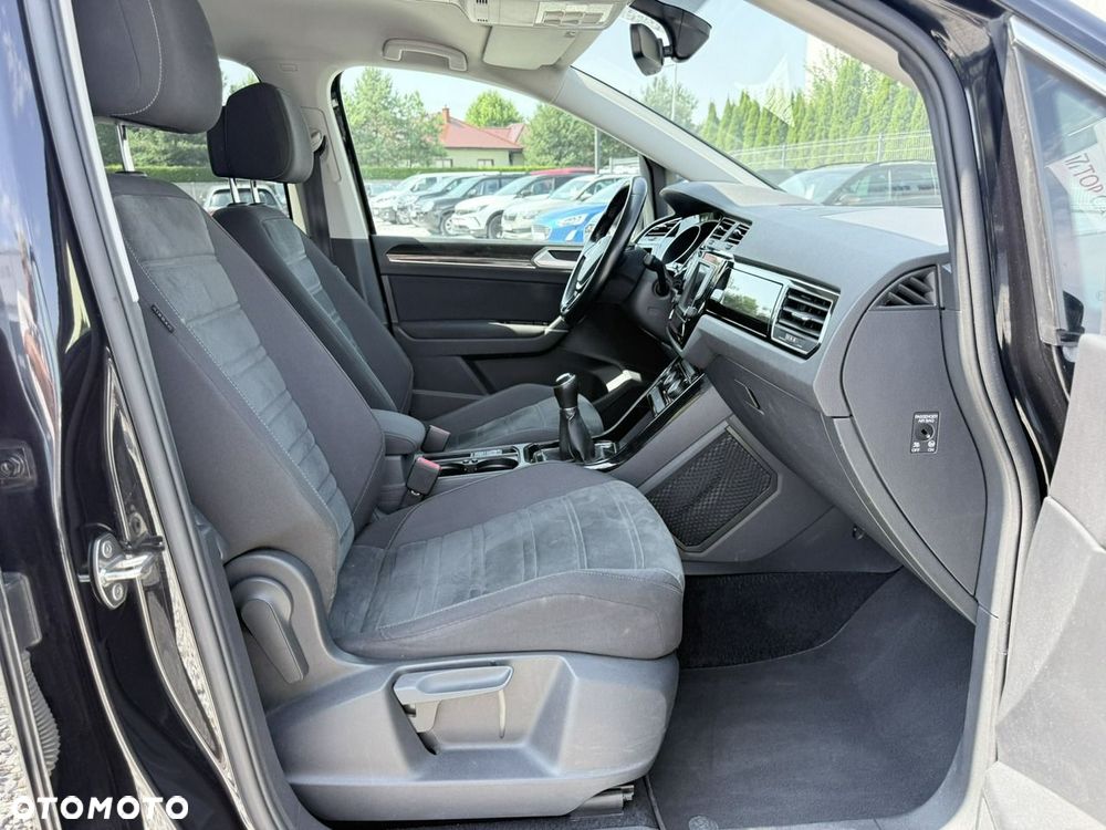 Volkswagen Touran 1.6 TDI BMT Comfortline - 15