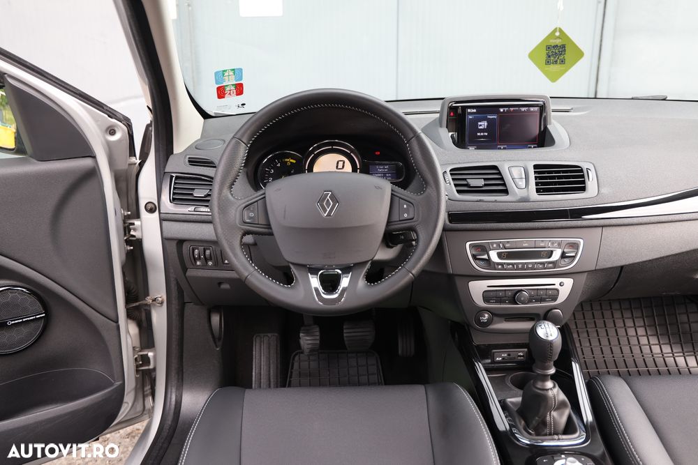 Renault Megane ENERGY dCi 110 Start & Stop Bose Edition - 6