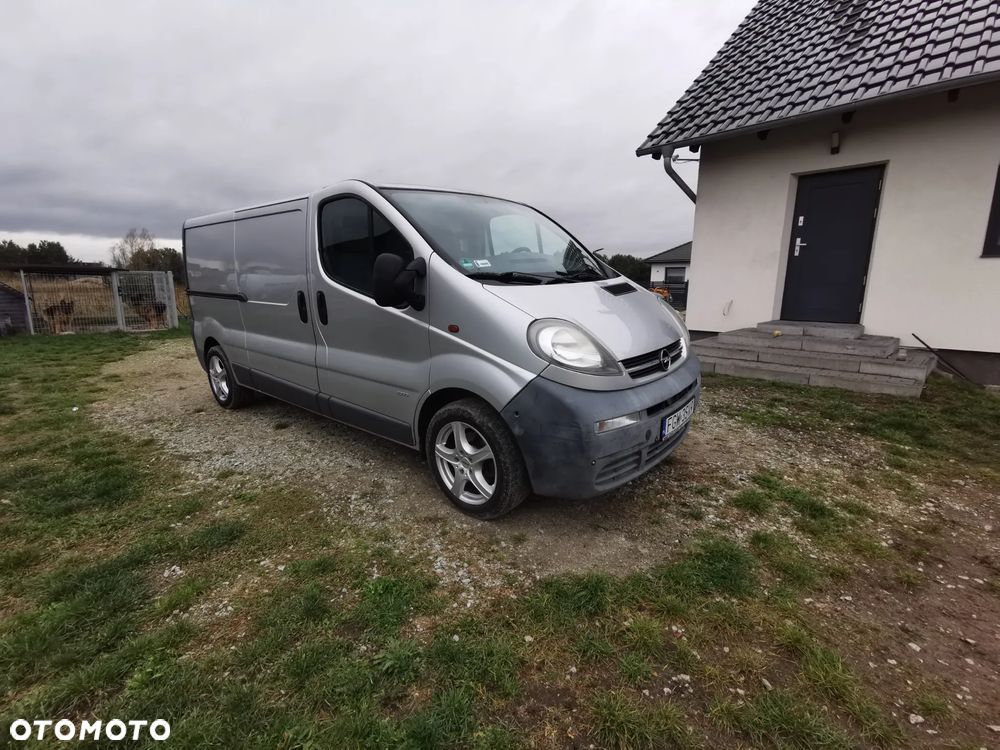 Opel Vivaro - 1