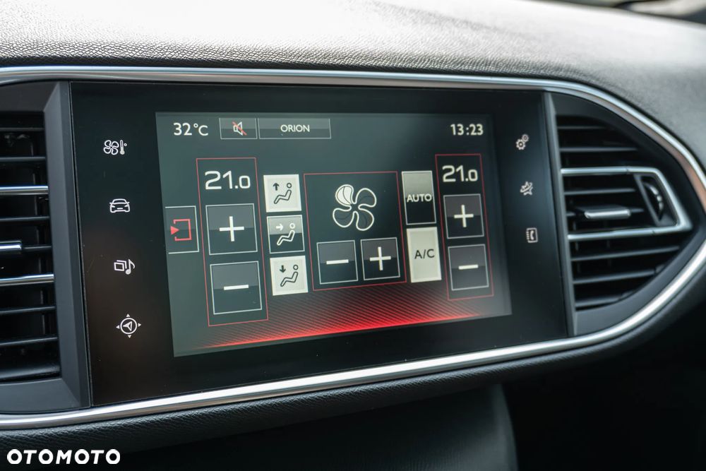 Peugeot 308 1.2 PureTech GPF GT Pack S&S - 29