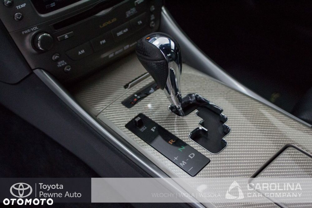 Lexus IS F Sport - 11