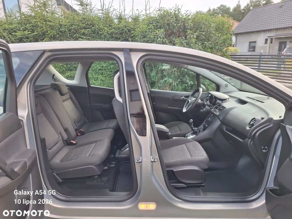 Opel Meriva - 31