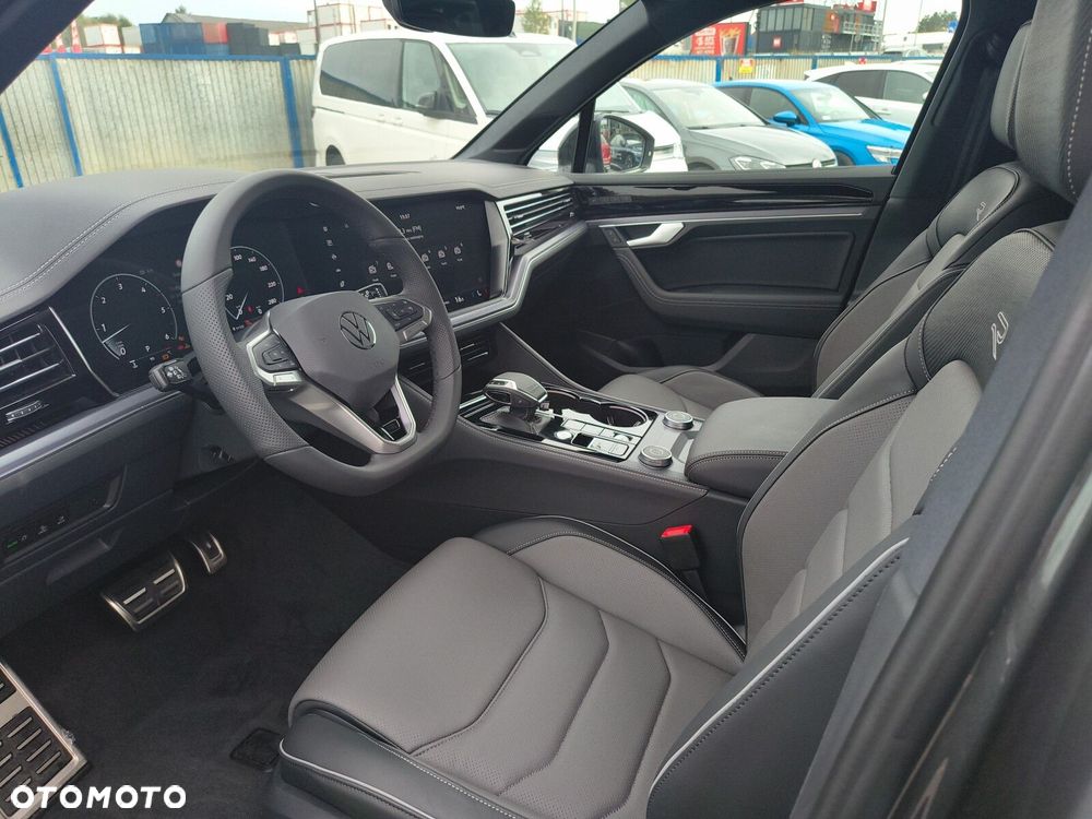 Volkswagen Touareg 3.0 V6 TDI 4Motion R-Line Final Edition - 24