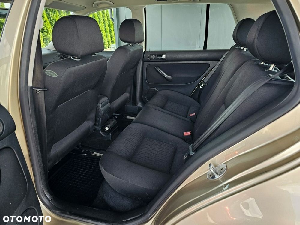 Volkswagen Golf - 20