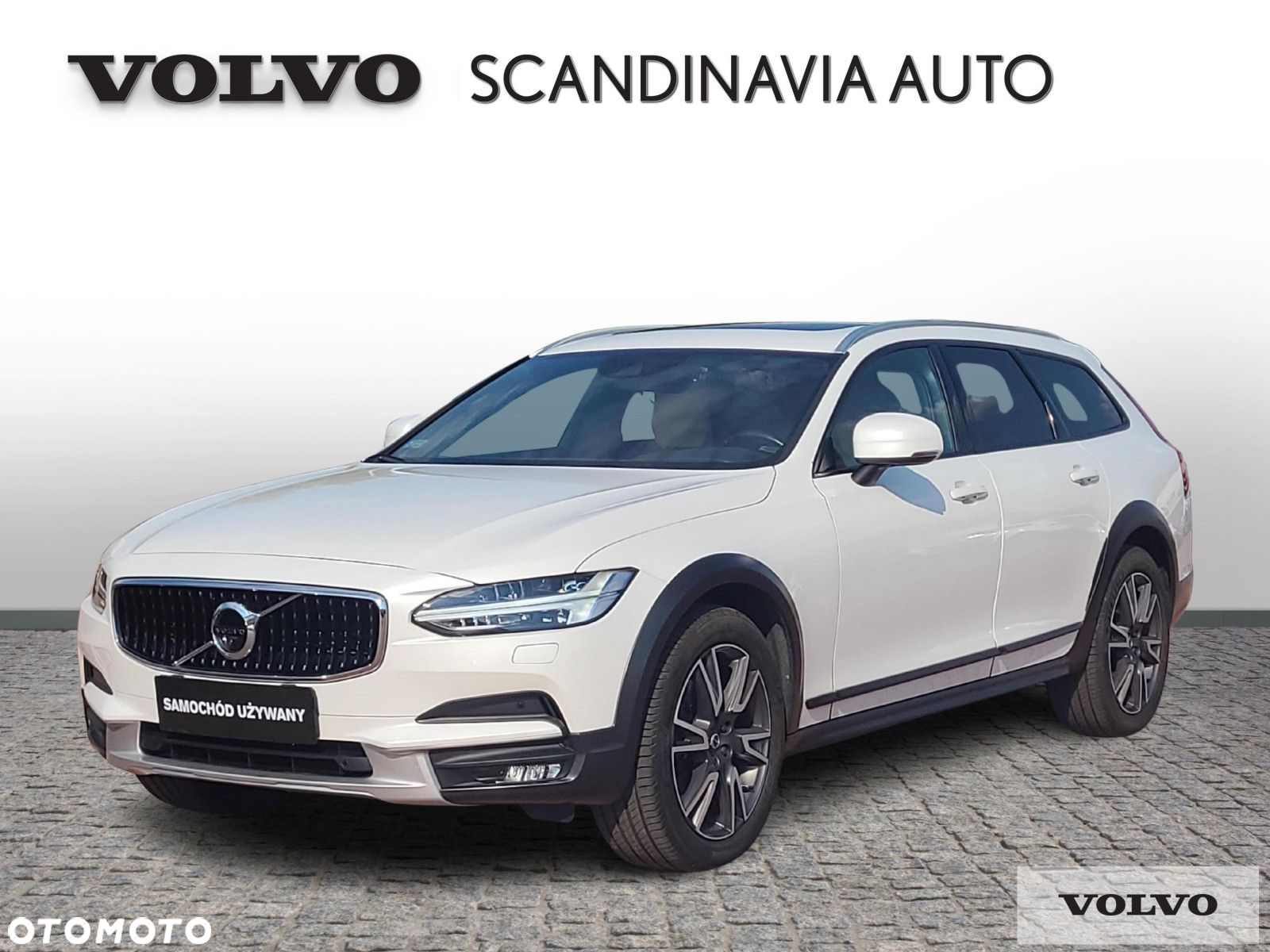 Volvo V90 Cross Country - 35
