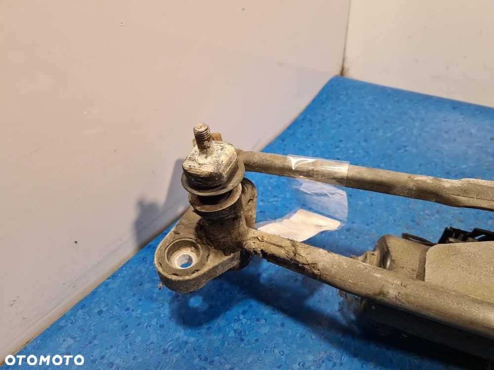 BMW 5 E39 MECHANIZM SILNICZEK WYCIERACZEK PRZÓD 8360603 - 2