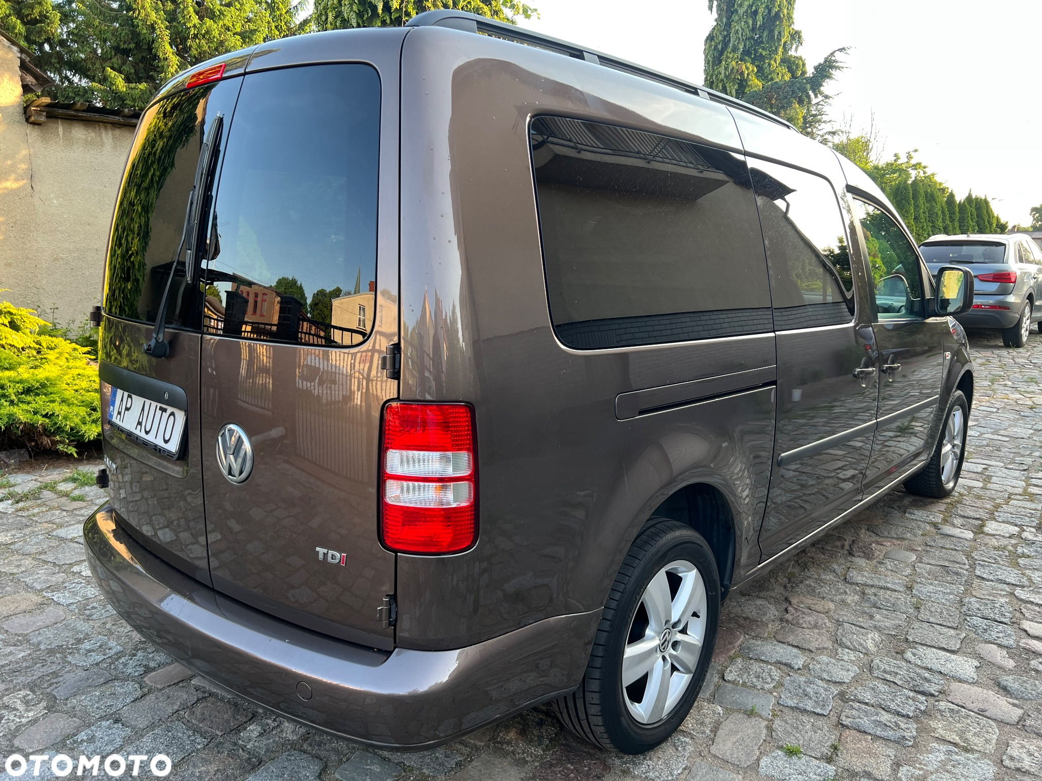 Volkswagen Caddy Maxi 1.6 TDI Comfortline Mixt - 9