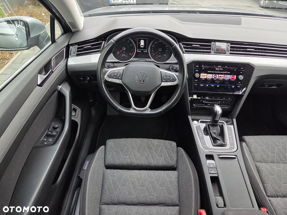 Volkswagen Passat - 18