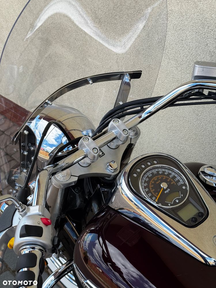 Suzuki VL 800 Volusia - Boulevard C50 - 25
