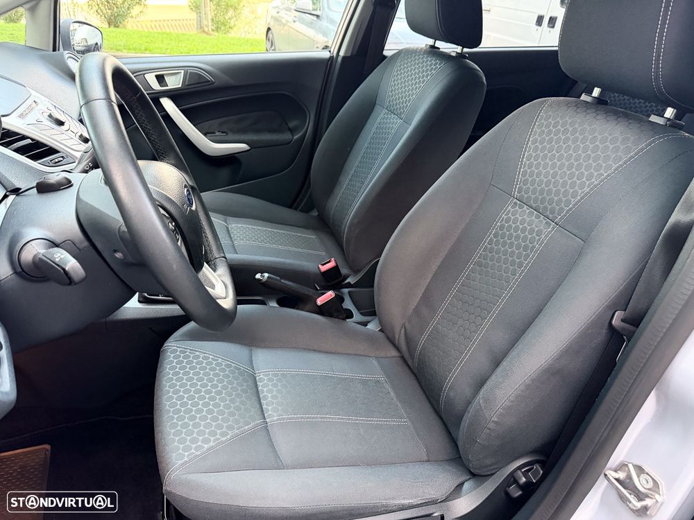 Ford Fiesta 1.4 TDCi Titanium - 11