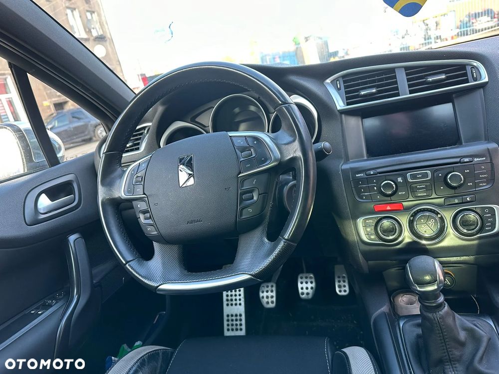 Citroën DS4 HDi 110 Chic - 3