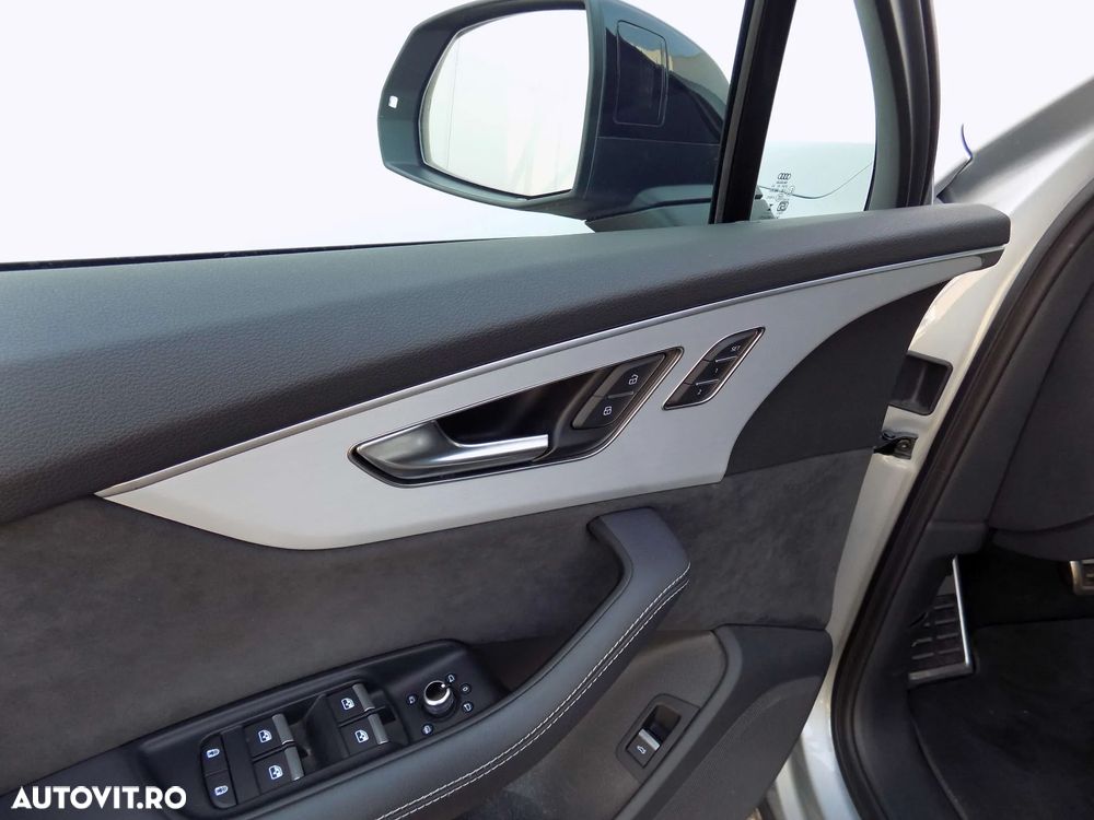 Audi Q7 3.0 50 TDI quattro Tiptronic MHEV S Line - 12