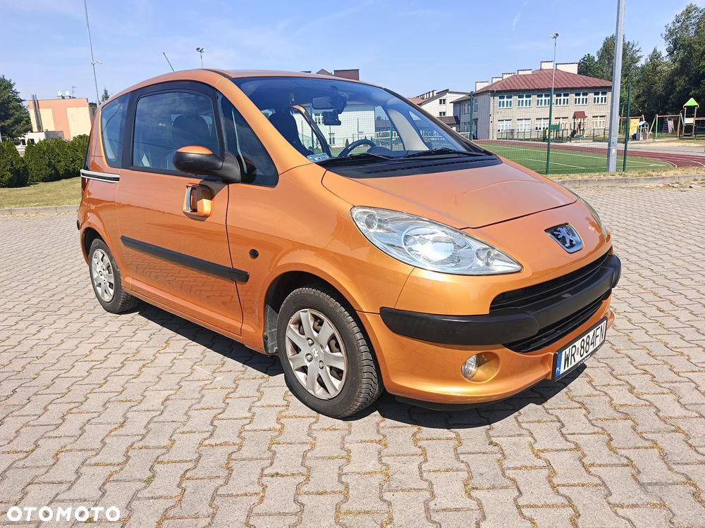 Peugeot 1007 1.4 Trendy - 25