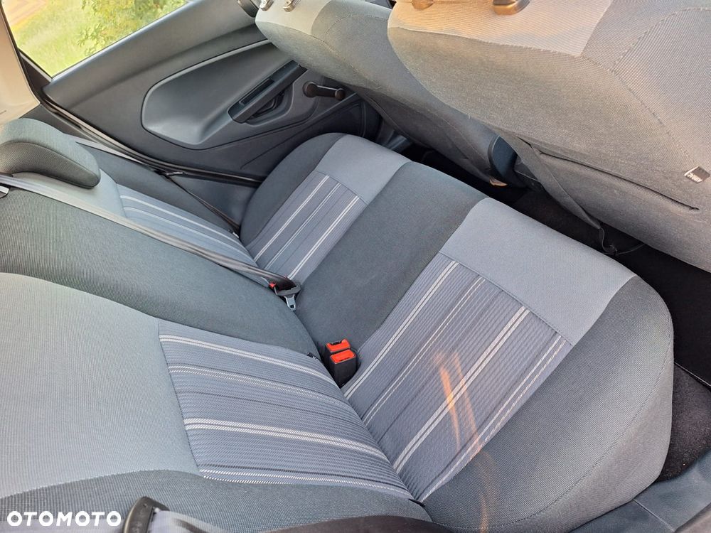 Ford Fiesta 1.25 SYNC Edition - 13