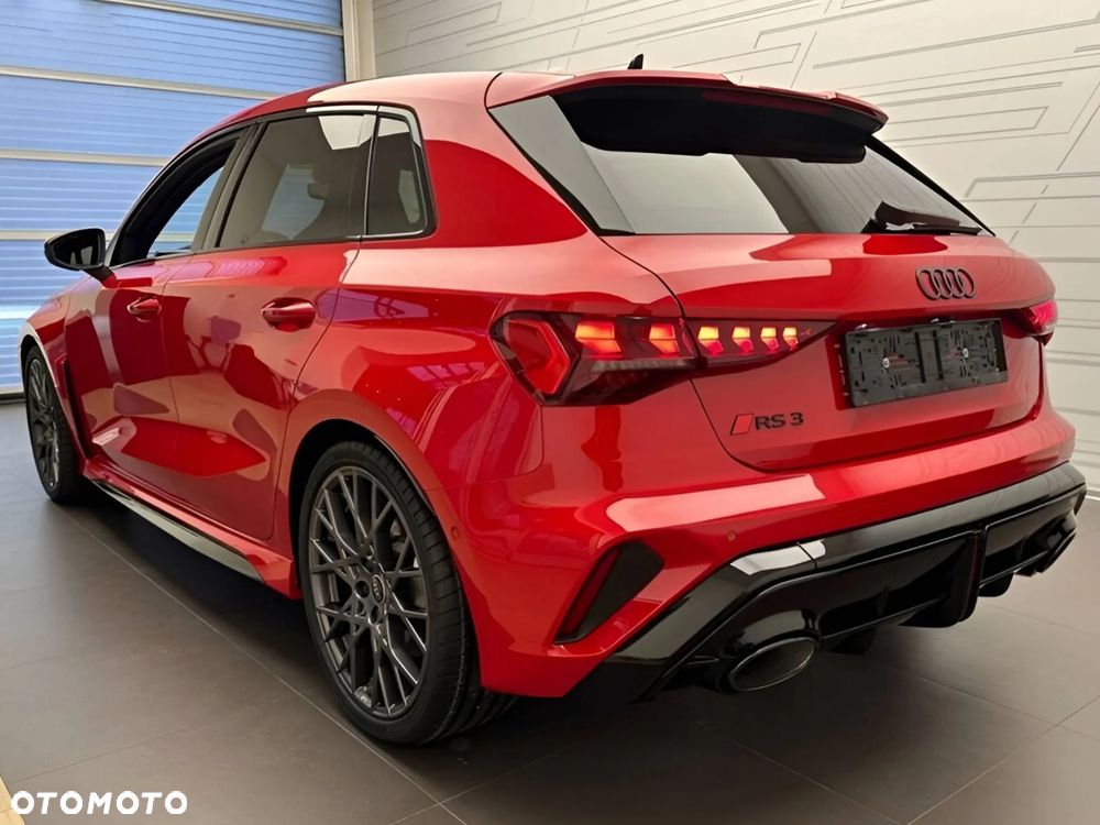 Audi RS3 Sportback TFSI Quattro S tronic - 4