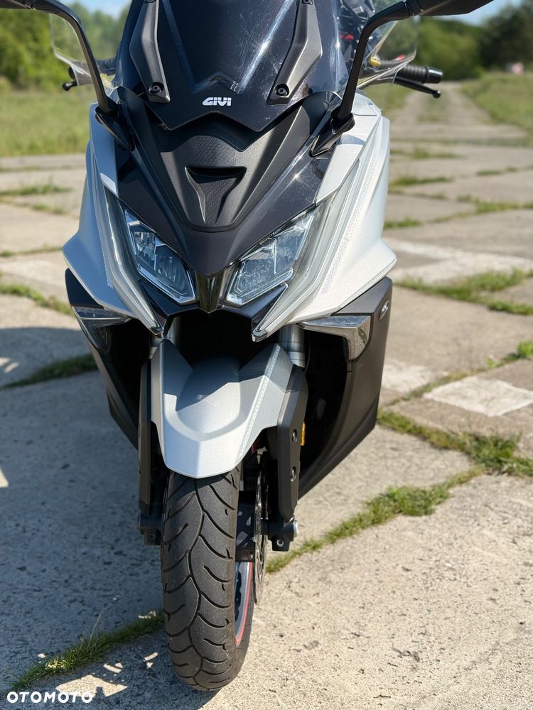 Kymco AK 550 - 7