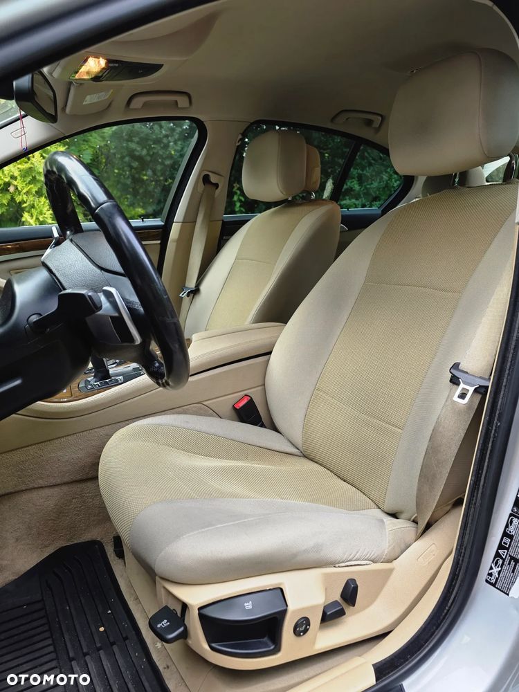 BMW Seria 5 530d xDrive Modern Line - 21