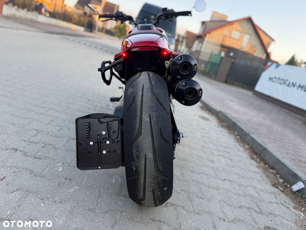 Harley-Davidson Sportster - 14
