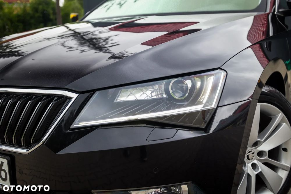 Skoda Superb 2.0 TDI 4x4 DSG Premium Edition - 4